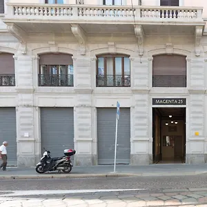  Apartamento In The Heart Of Milano!